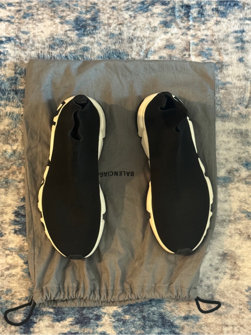 Balenciaga Speed Trainer with White Graphic Sole - Picture 2 of 7